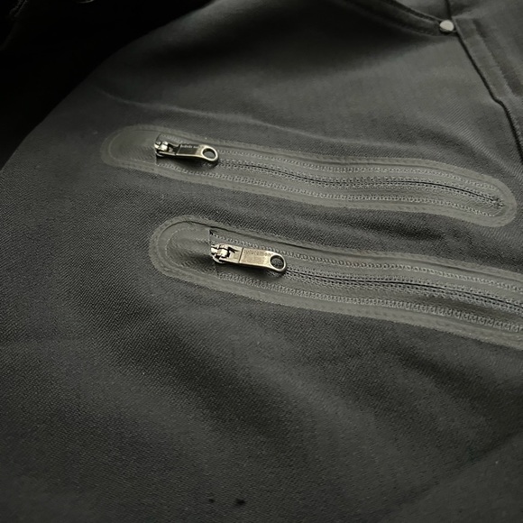 Lululemon Mens Shorts in Black Size 32 - Picture 4 of 6